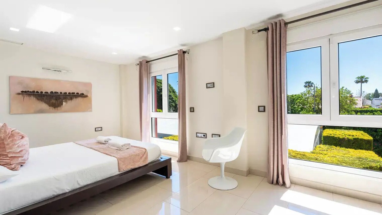 Photo of Bedroom in Guadalmar
