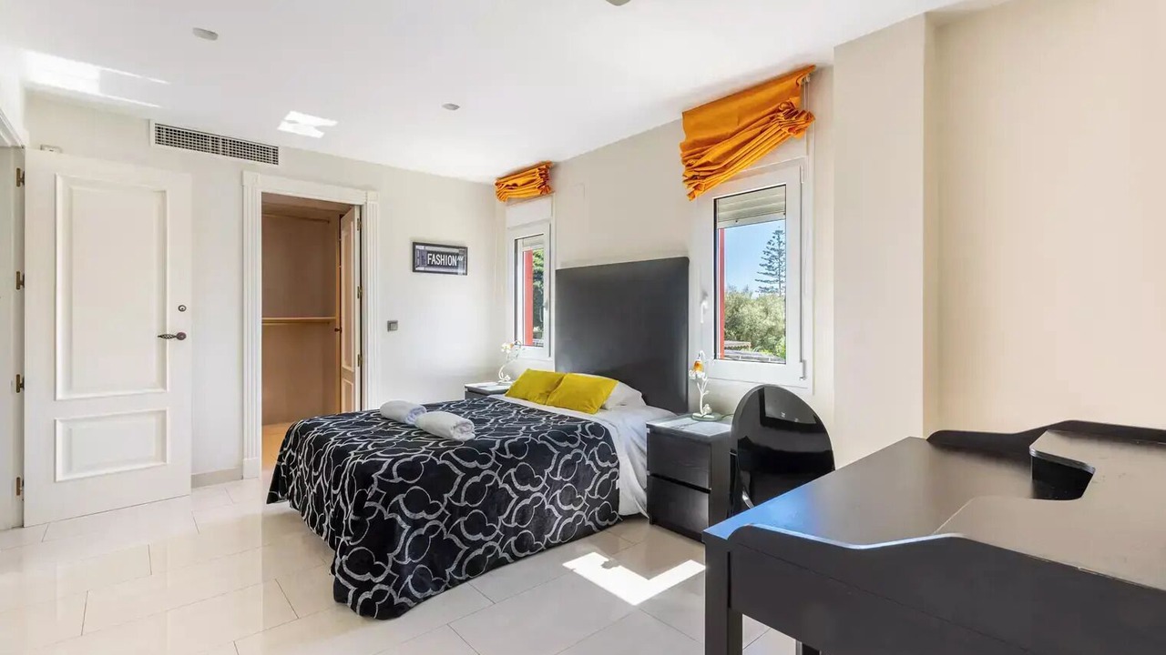 Photo of Bedroom in Guadalmar