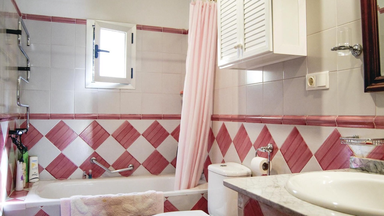 Photo of Bathroom in Calabazares