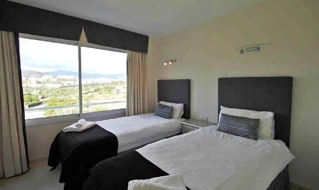 Photo of Bedroom in New Golden Mile