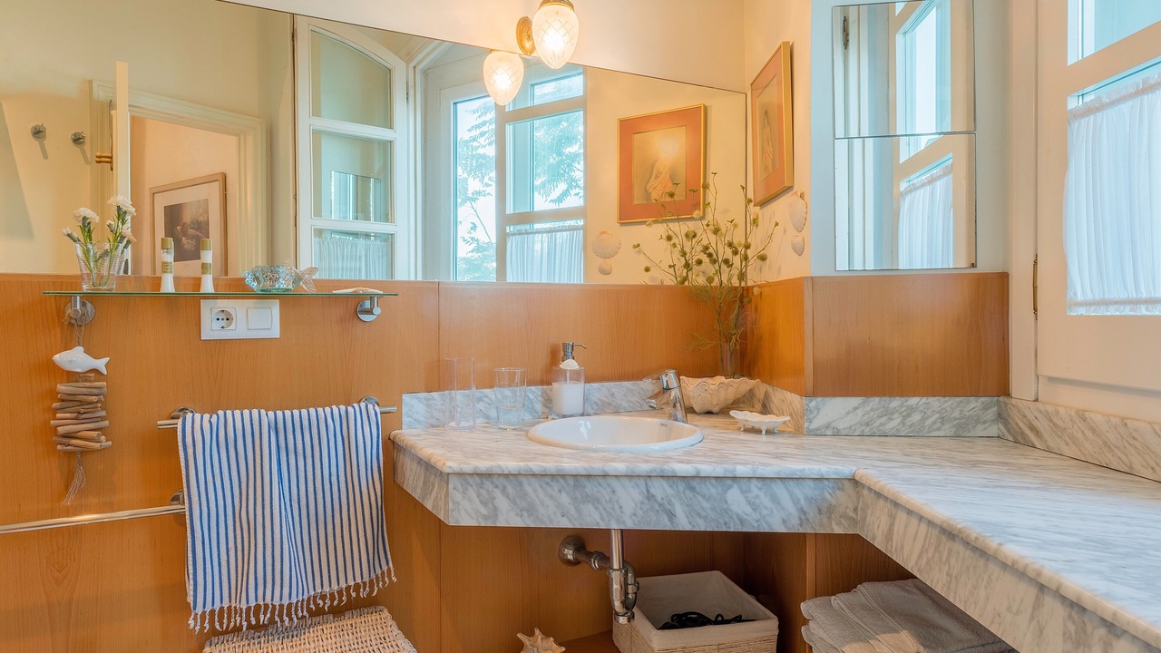 Photo of Bathroom in Old Town