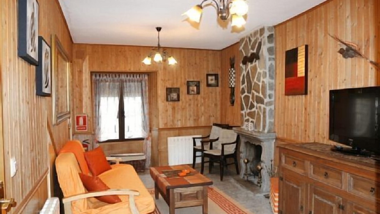 Photo of Livingroom in Navaluenga