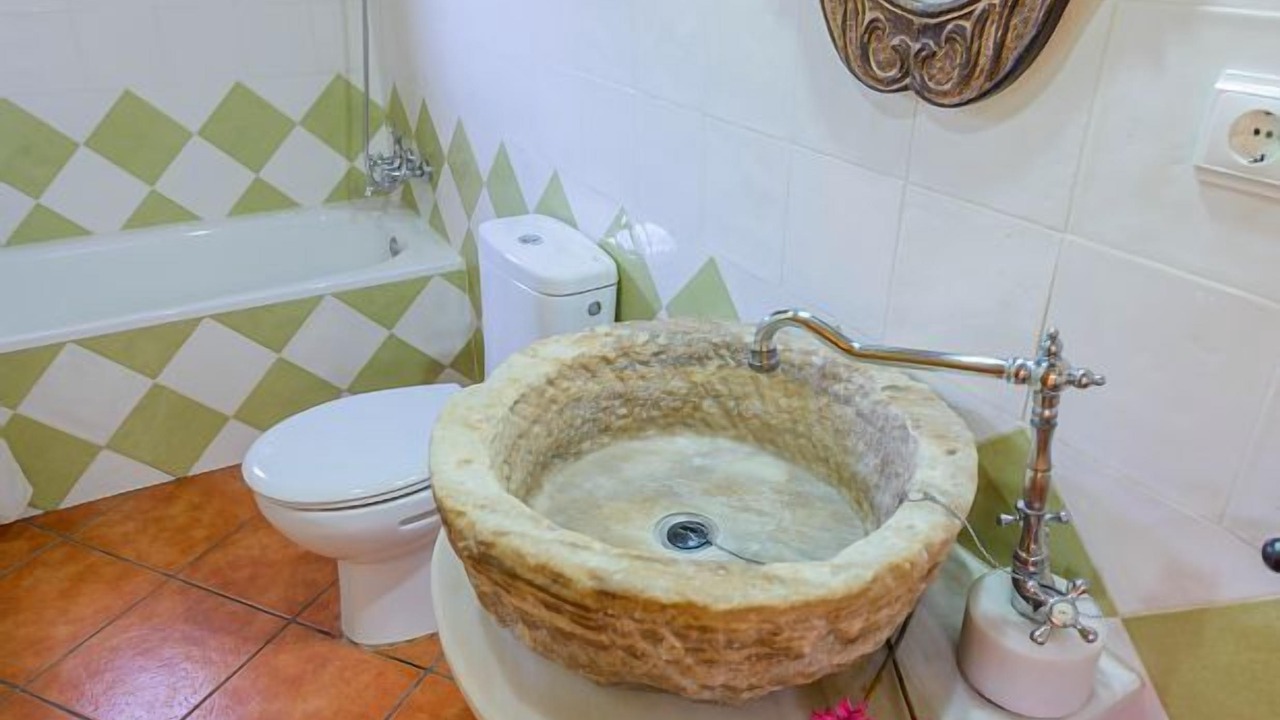 Photo of Bathroom in Laroya
