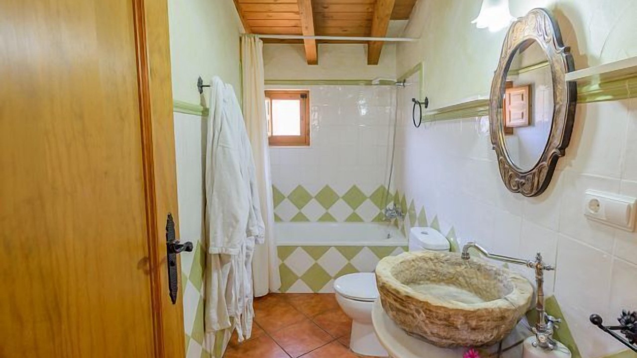 Photo of Bathroom in Laroya