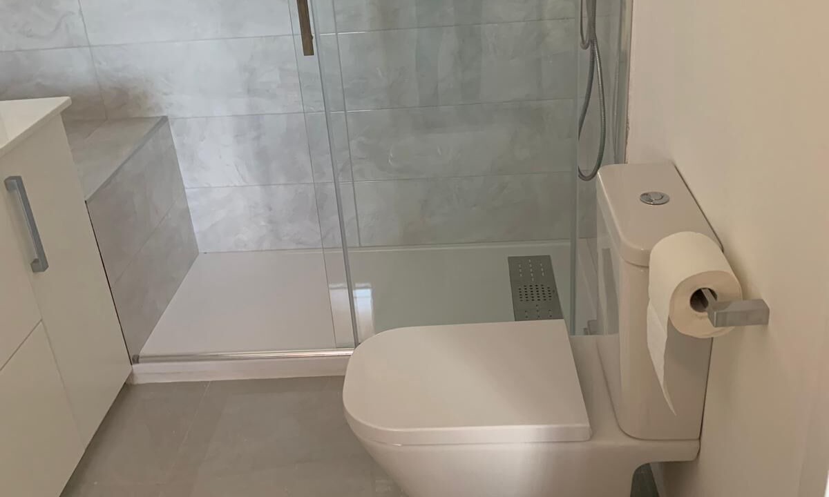 Photo of Bathroom in Los Geraeos