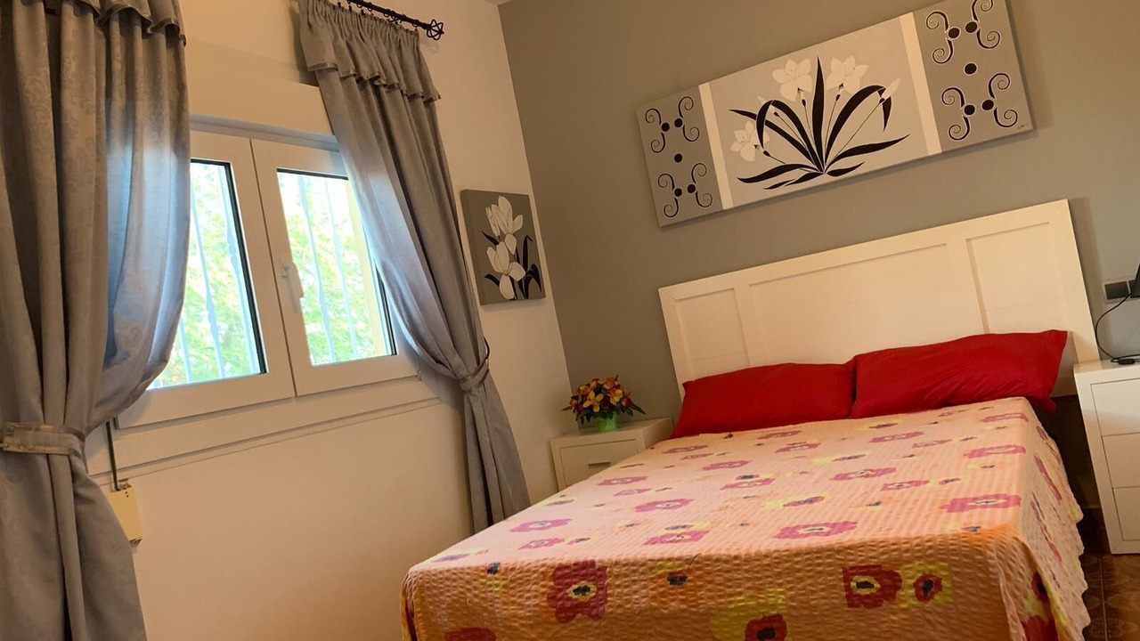 Photo of Bedroom in Los Geraeos