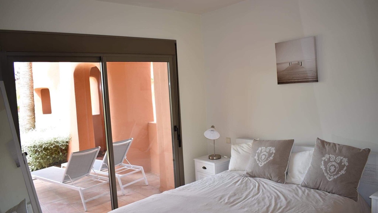 Photo of Bedroom in New Golden Mile
