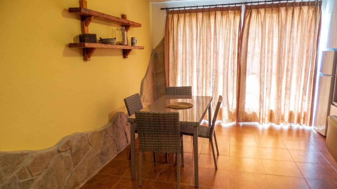 Photo of Livingroom in Altavista