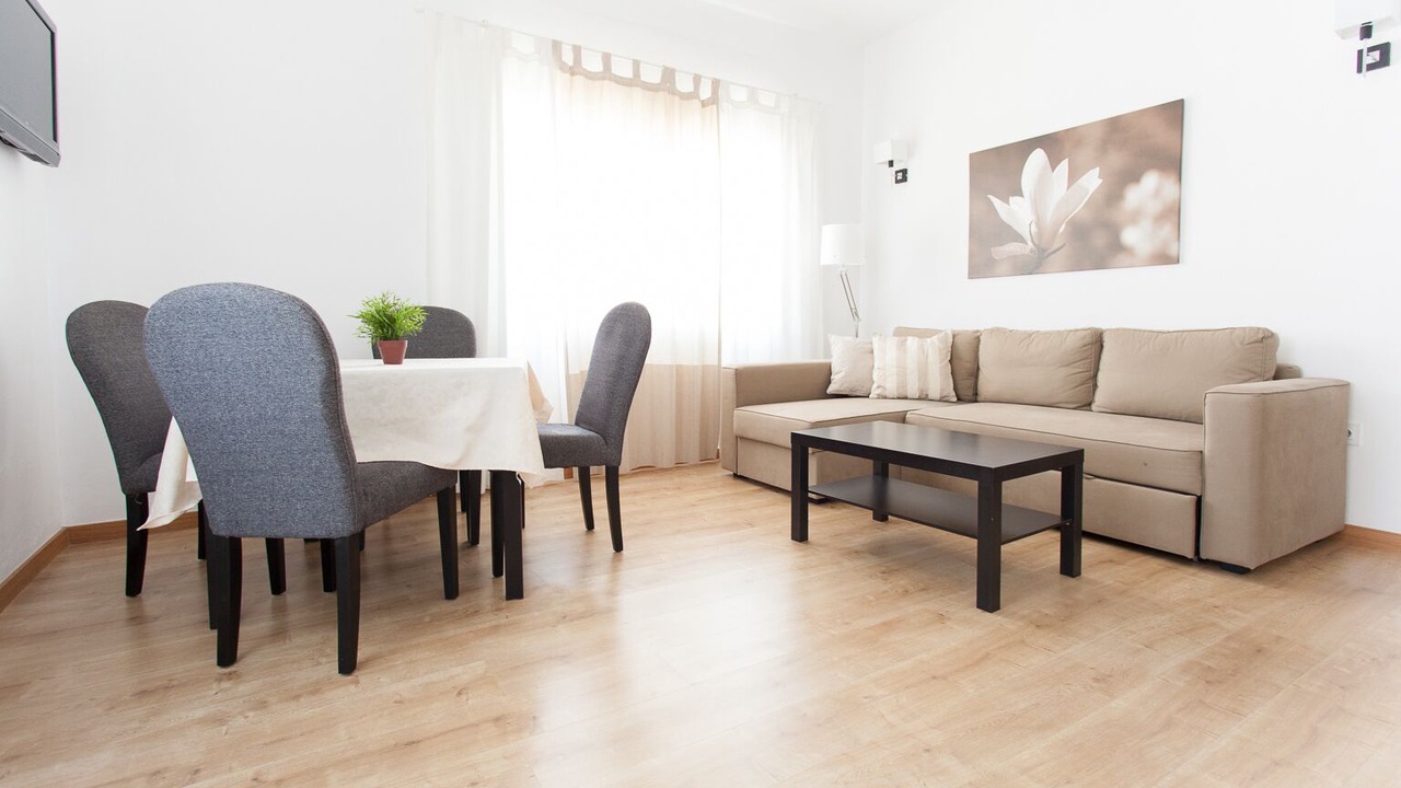 Photo of Livingroom in Alameda