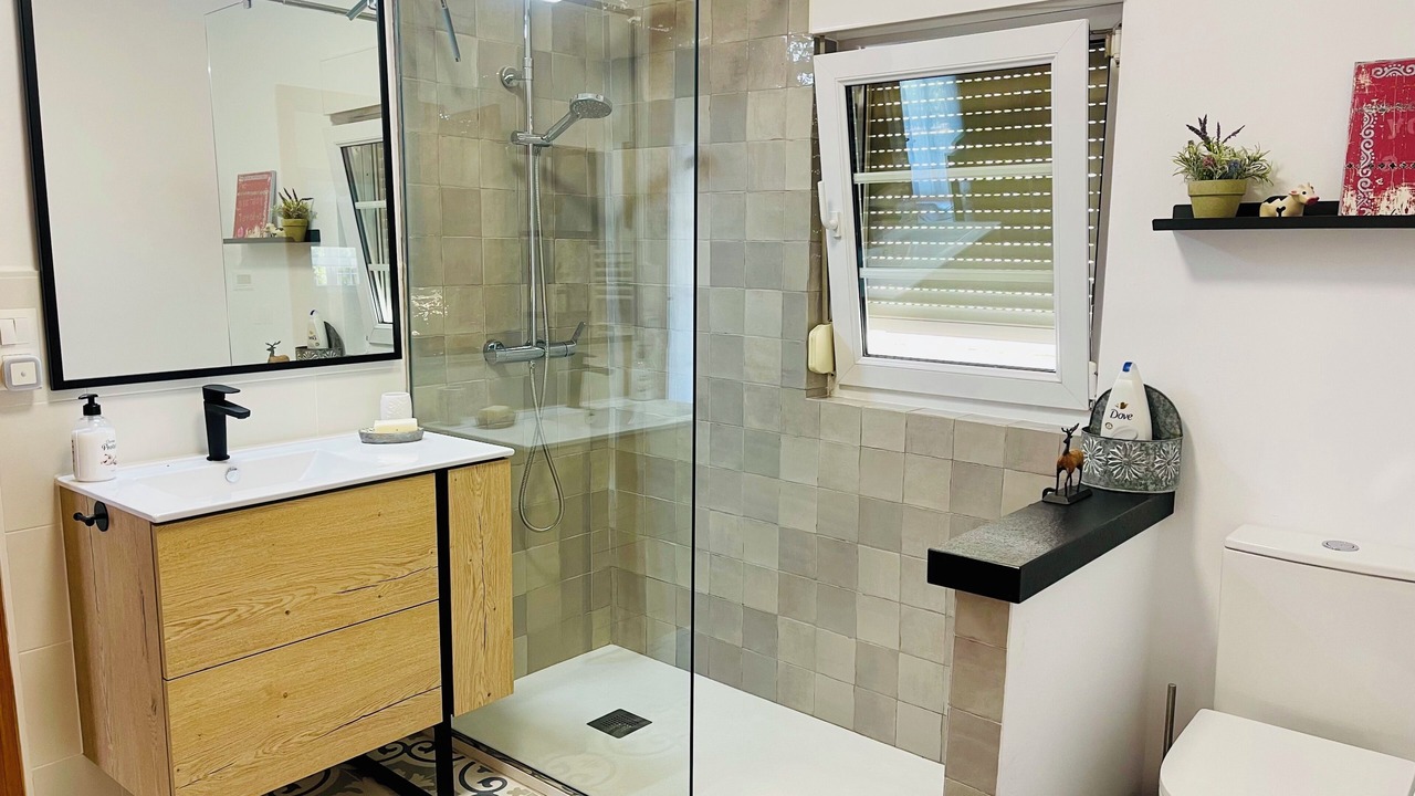 Photo of Bathroom in Canillas de Albaida