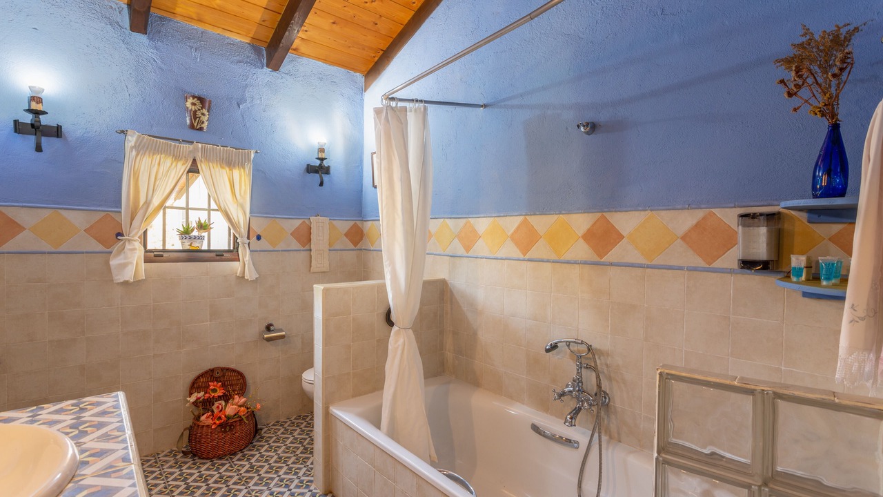 Photo of Bathroom in Carratraca