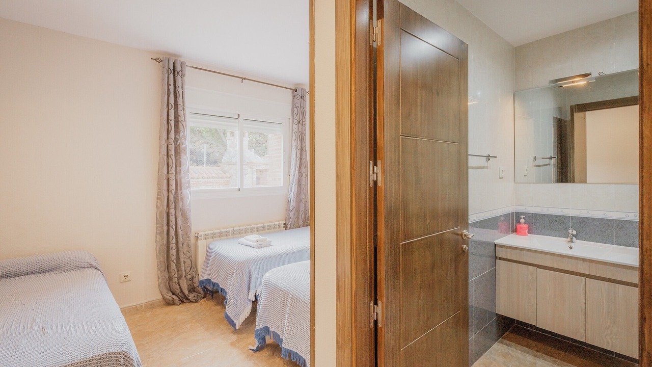 Photo of Bedroom in Navaluenga