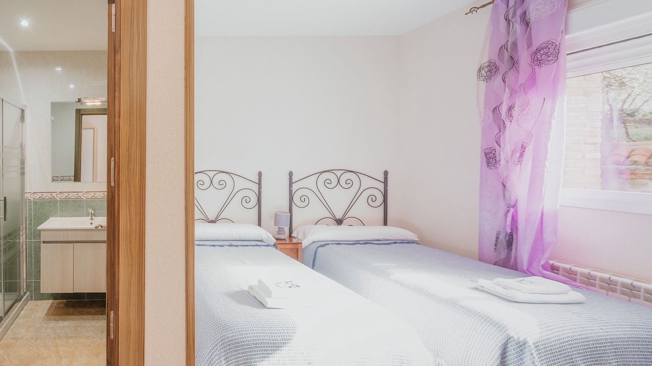 Photo of Bedroom in Navaluenga