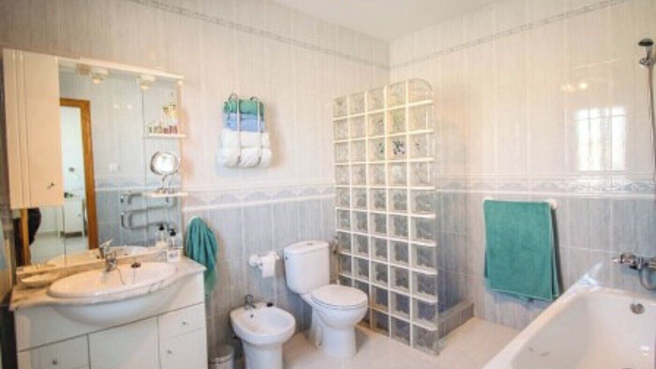 Photo of Bathroom in Arboleas