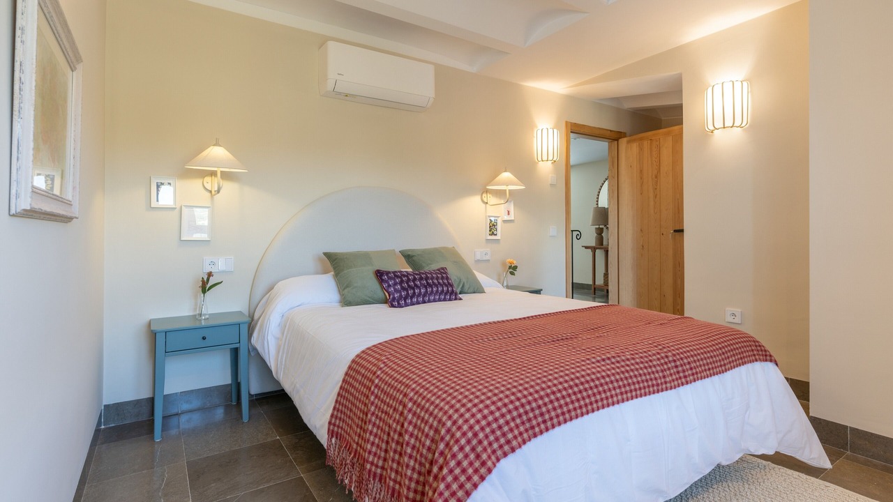 Photo of Bedroom in Baza