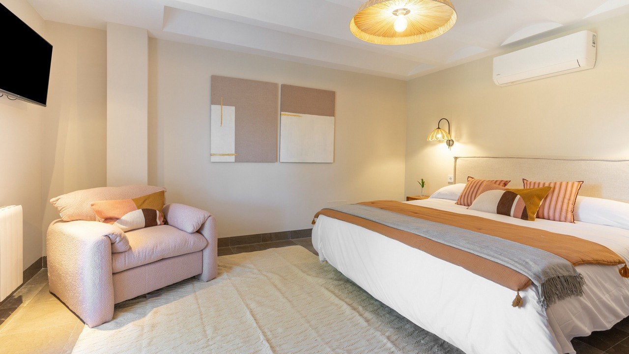 Photo of Bedroom in Baza
