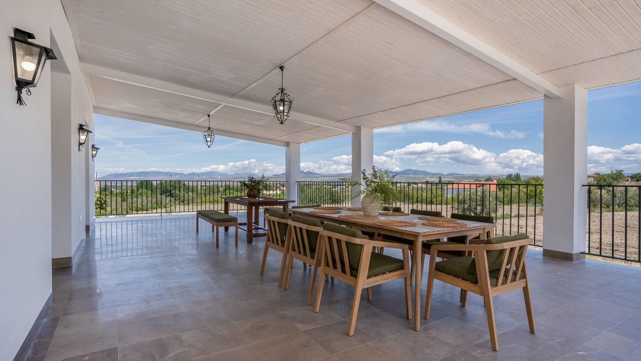 Photo of Outdoor in Baza