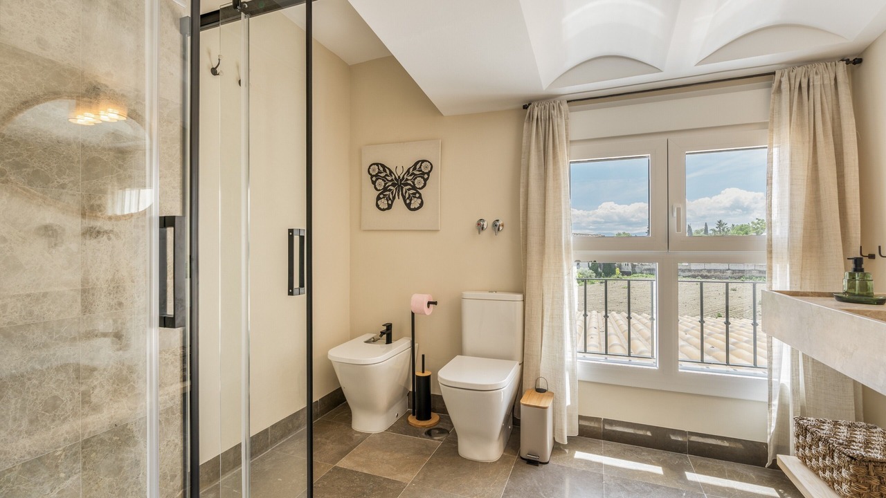 Photo of Bathroom in Baza