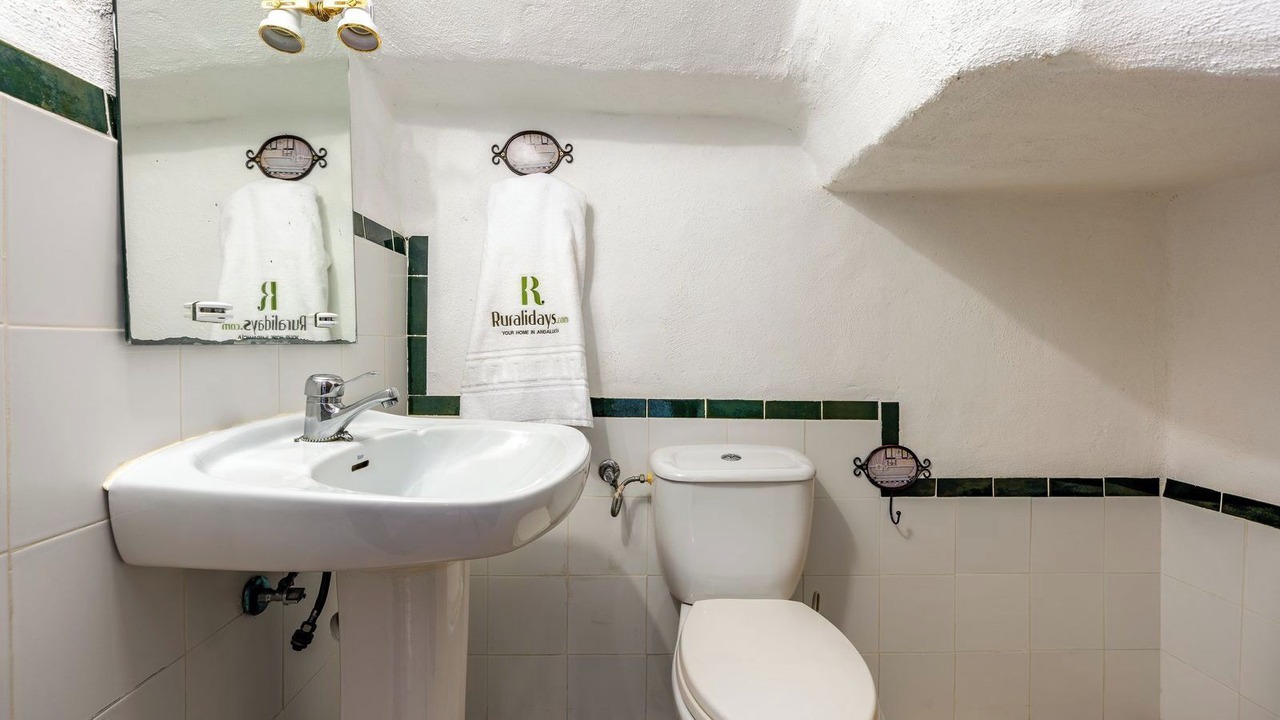 Photo of Bathroom in Orgiva