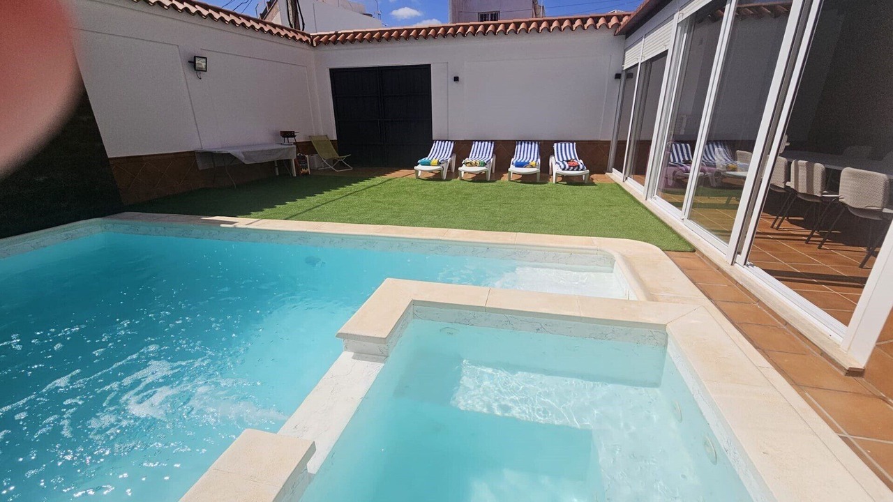 Photo of Outdoor in La Lantejuela