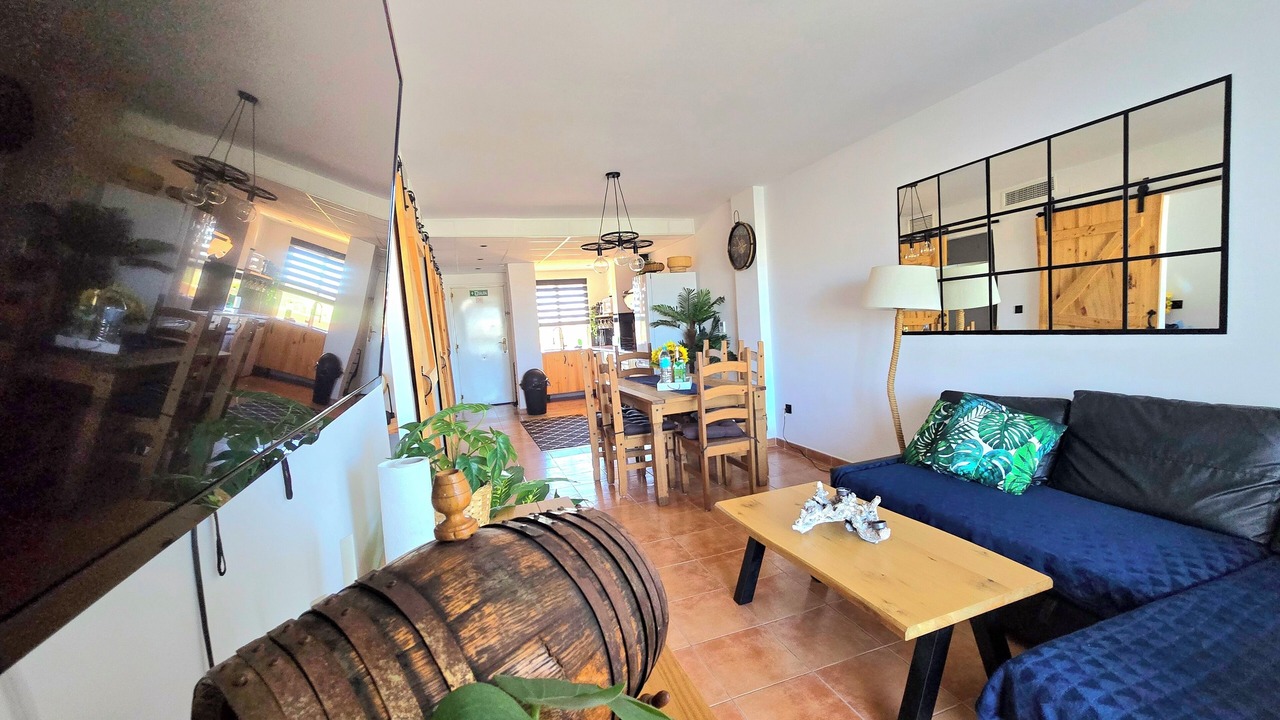 Photo of Livingroom in Los Nietos