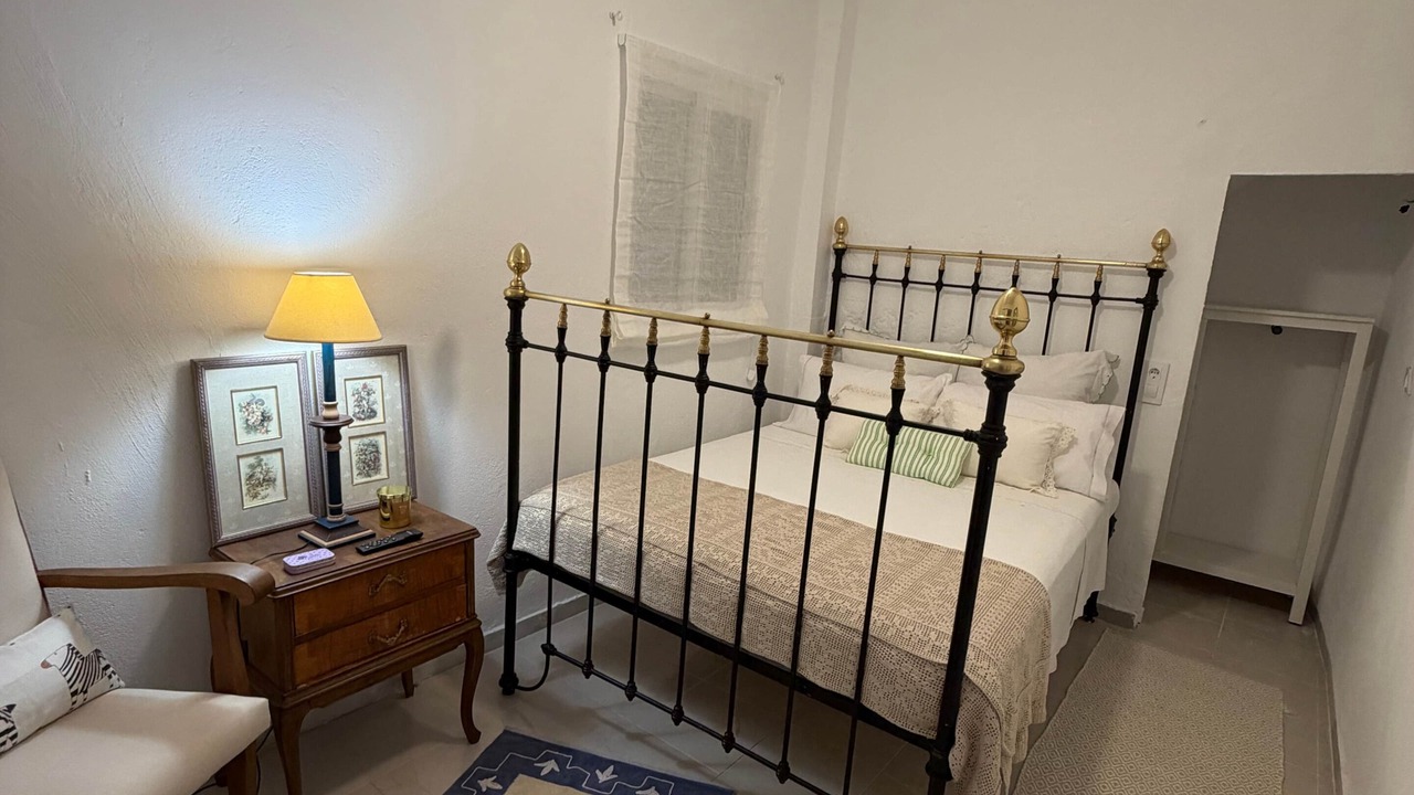 Photo of Bedroom in Gergal