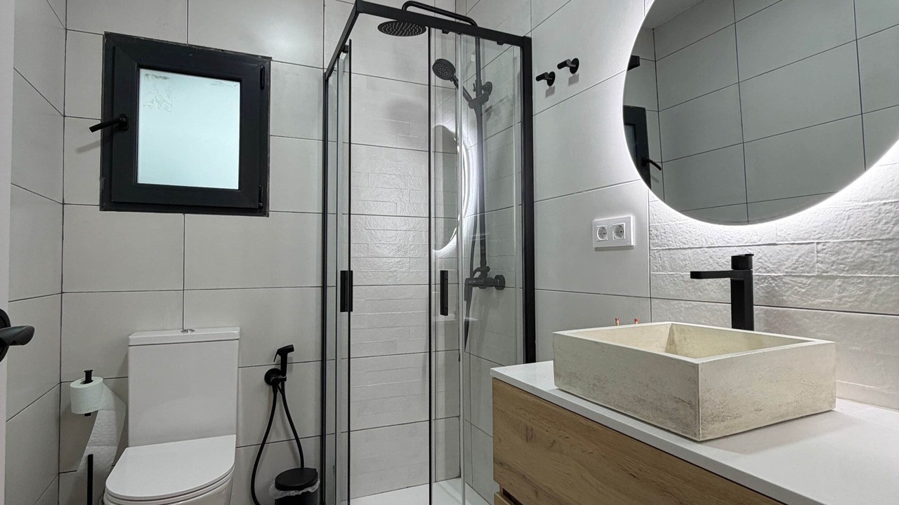 Photo of Bathroom in Gergal