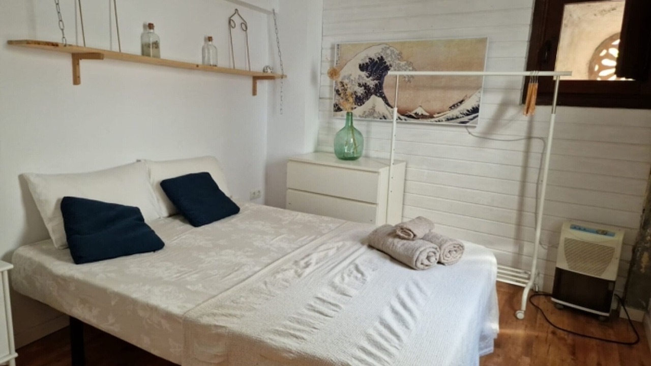 Photo of Bedroom in Central District