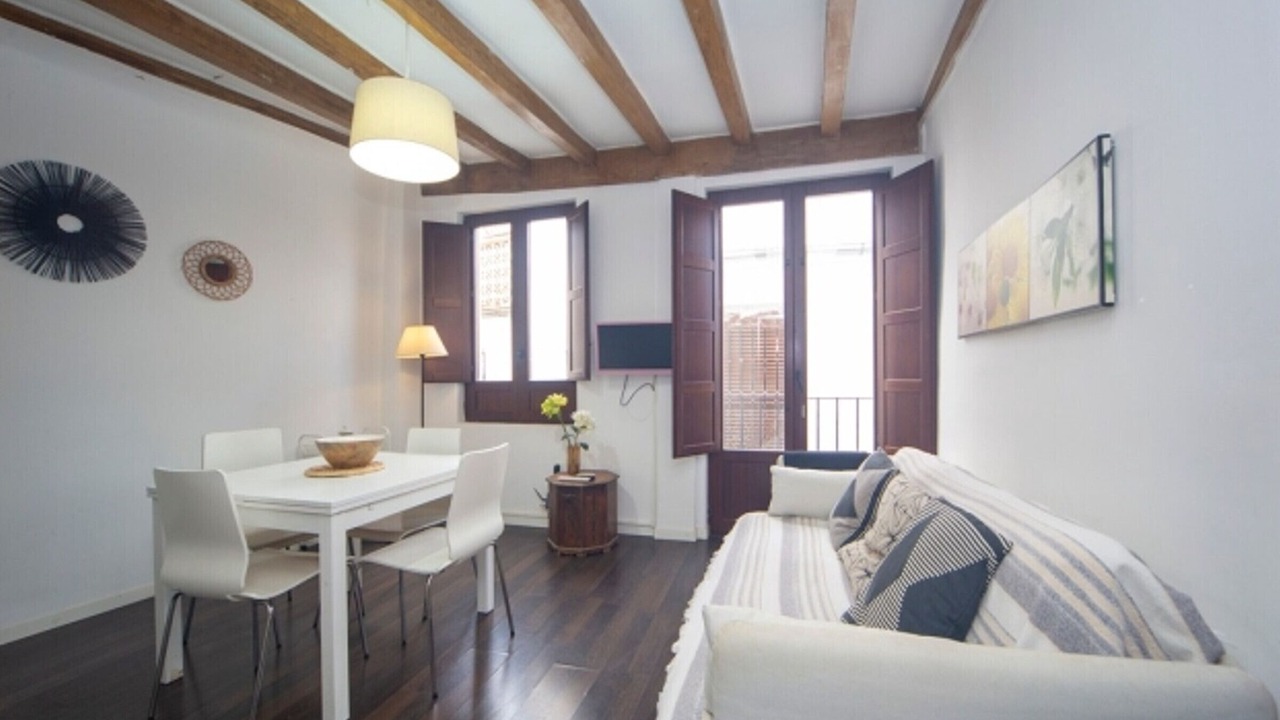 Photo of Livingroom in Central District