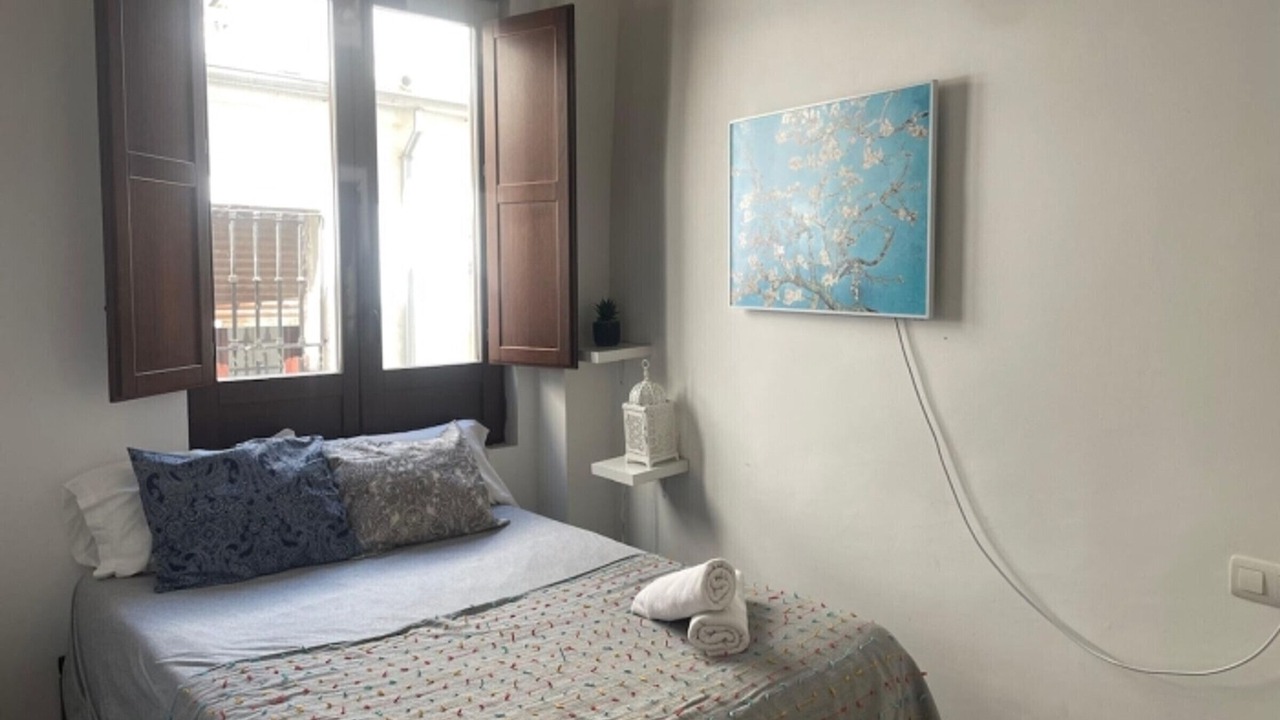 Photo of Bedroom in Central District