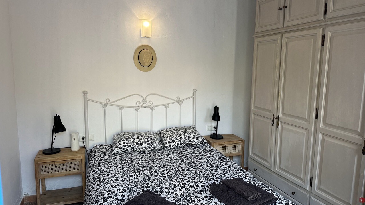 Photo of Bedroom in Maro