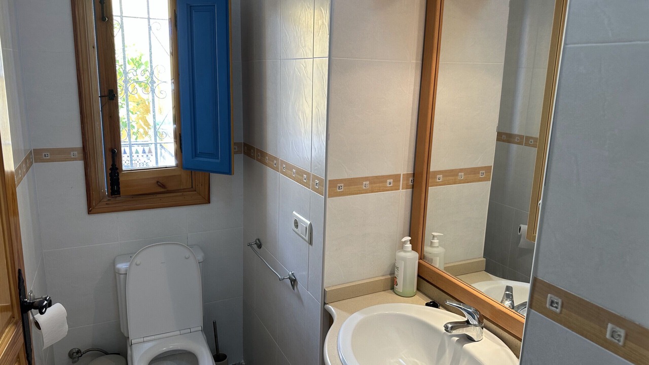 Photo of Bathroom in Maro