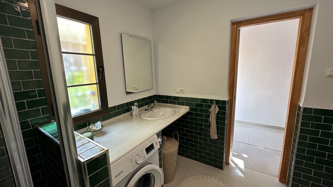 Photo of Bathroom in Maro