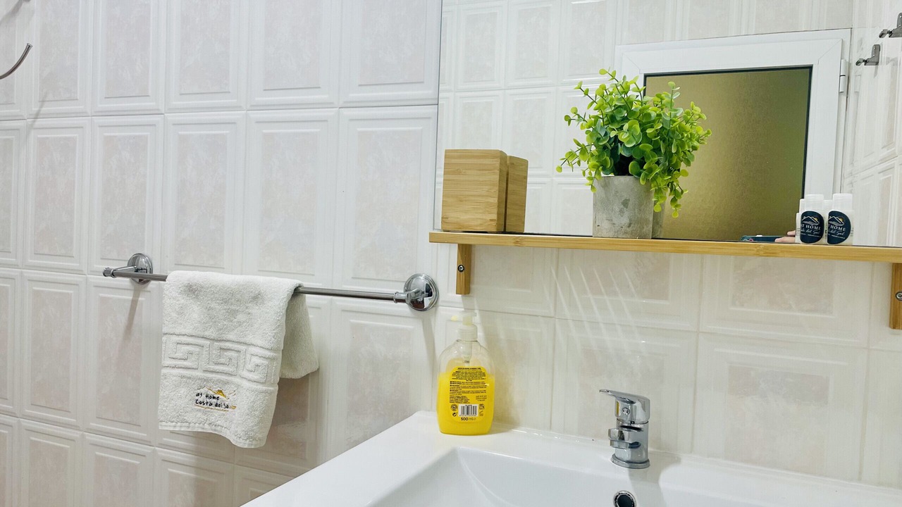 Photo of Bathroom in Alfarnate