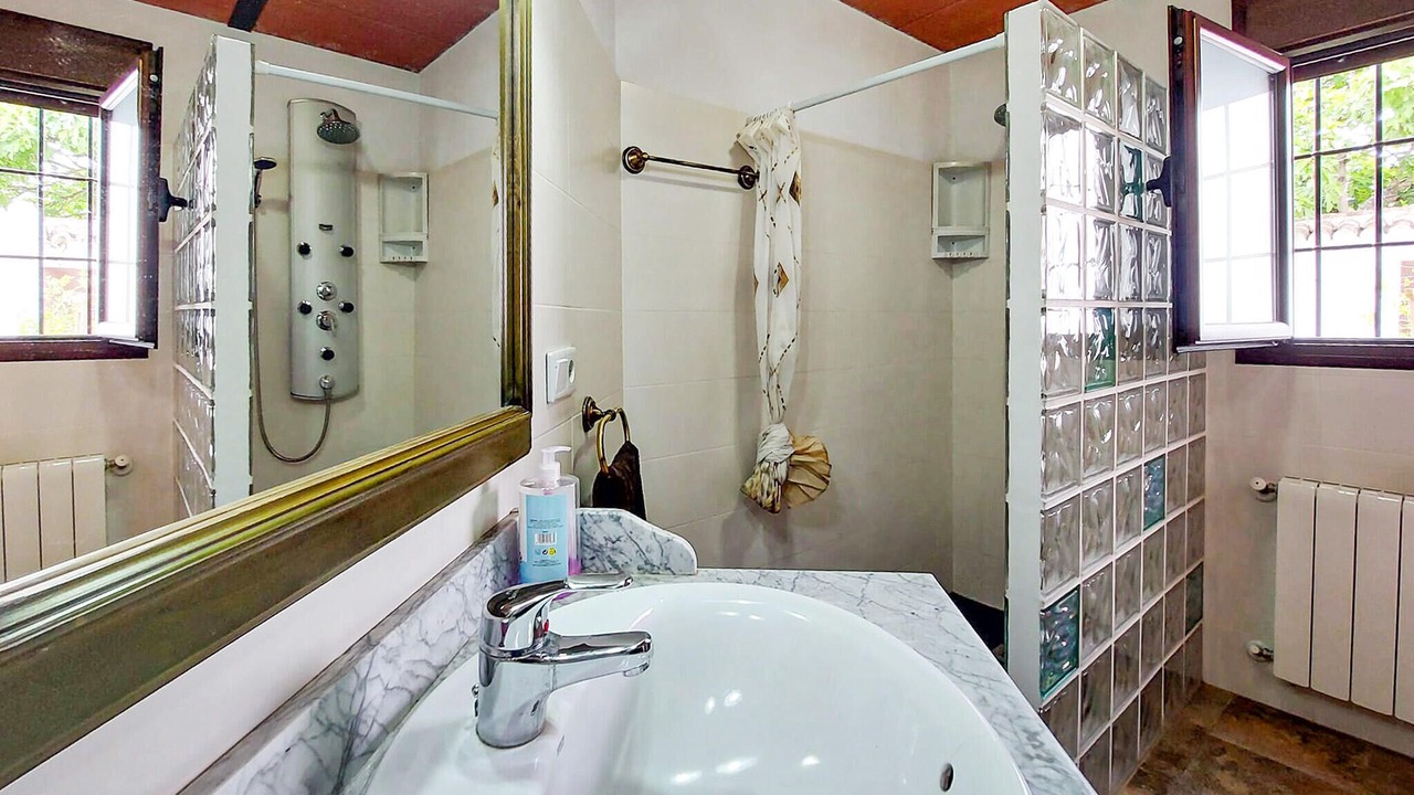 Photo of Bathroom in Villanueva del Trabuco