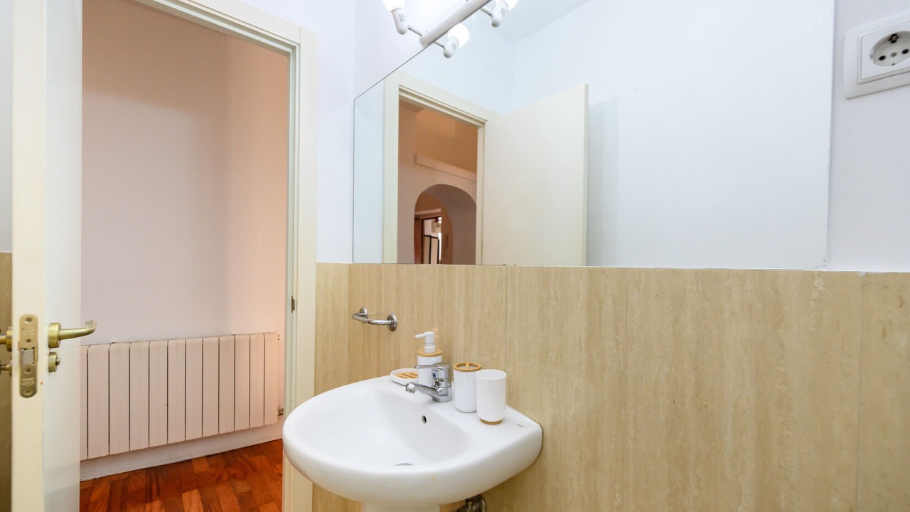 Photo of Bathroom in Sol