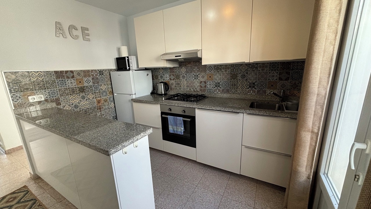 Photo of Kitchen in Vista de los Angeles-Rumina