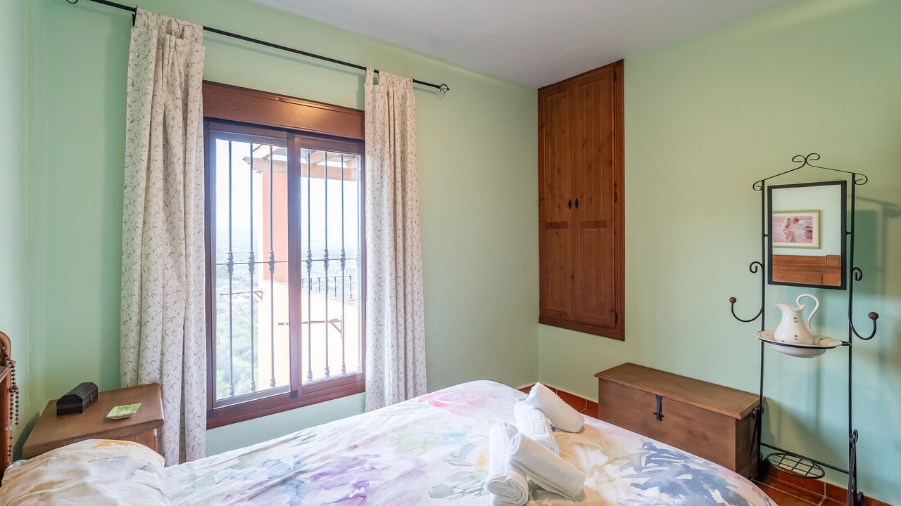 Photo of Bedroom in Coin