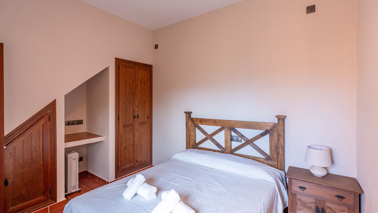 Photo of Bedroom in Coin