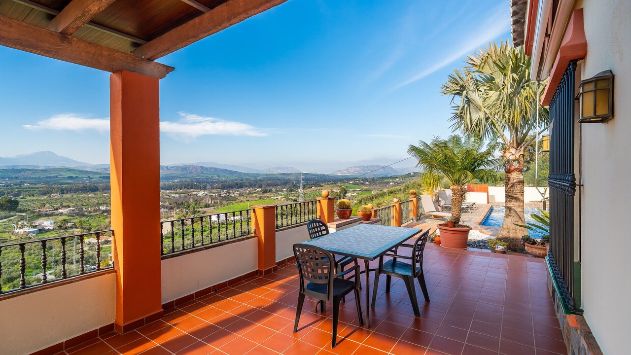 Photo of Outdoor in Coin