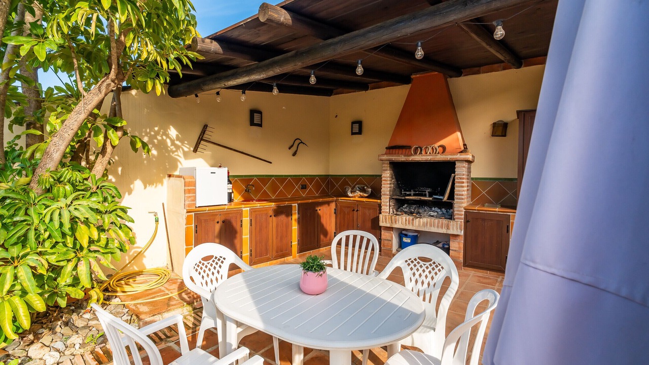 Photo of Outdoor in Coin