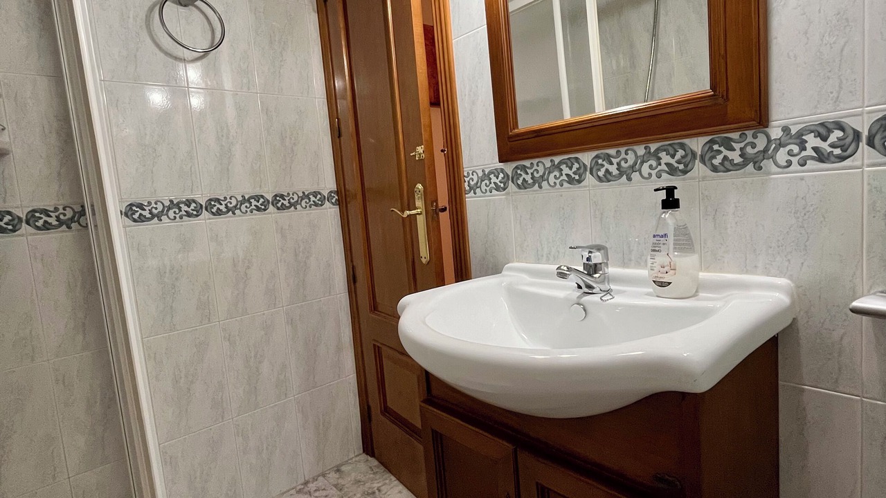 Photo of Bathroom in Rute
