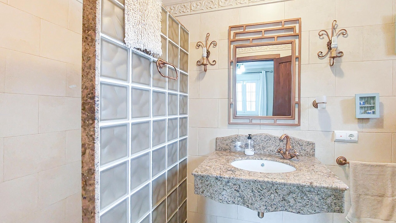 Photo of Bathroom in Medina-Sidonia