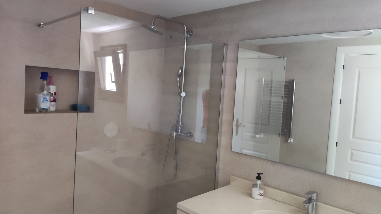Photo of Bathroom in Iznajar