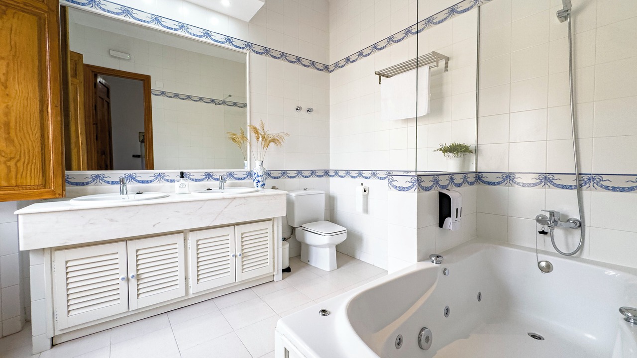Photo of Bathroom in Huescar