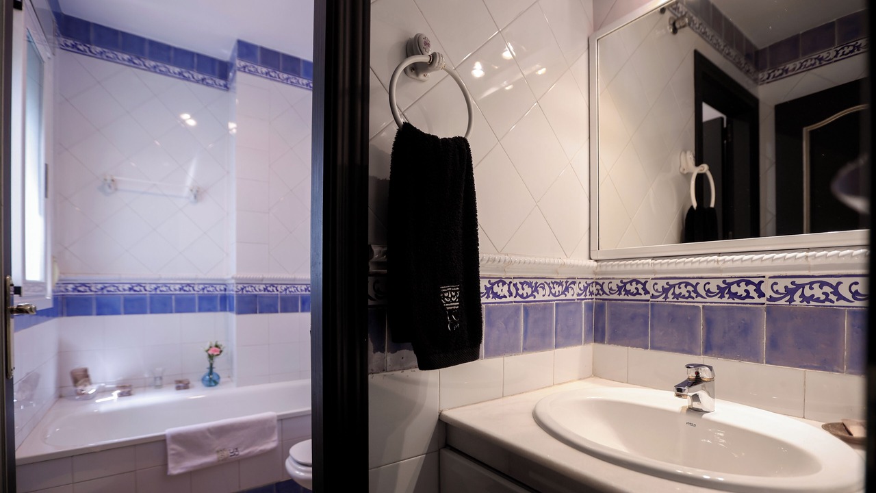 Photo of Bathroom in San Francisco-Ribera