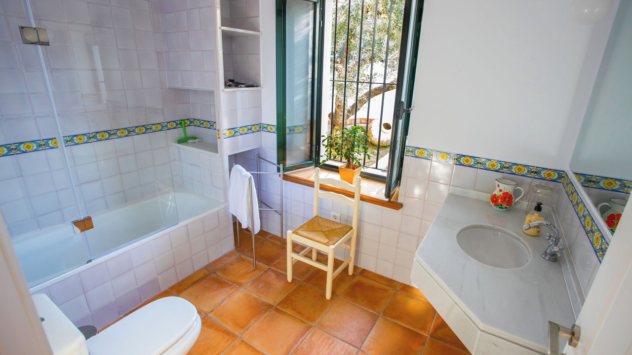 Photo of Bathroom in La Palma del Condado
