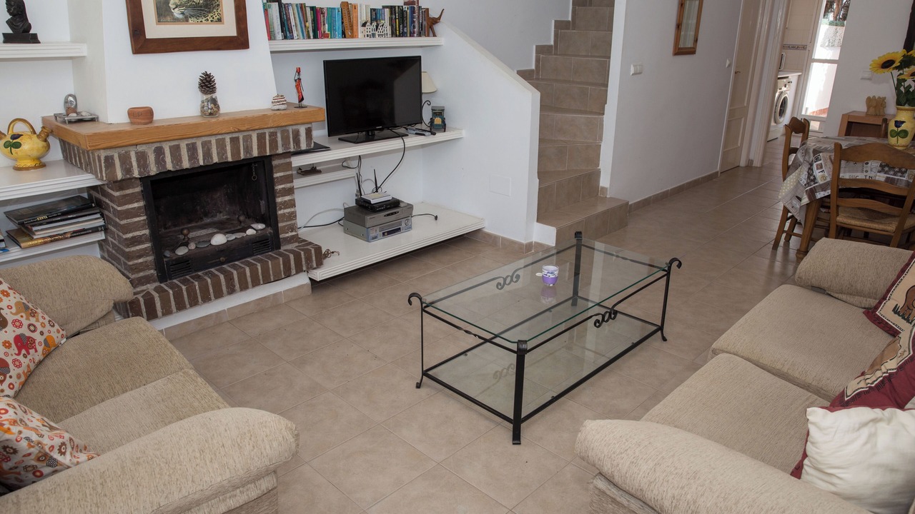 Photo of Livingroom in Vista de los Angeles-Rumina