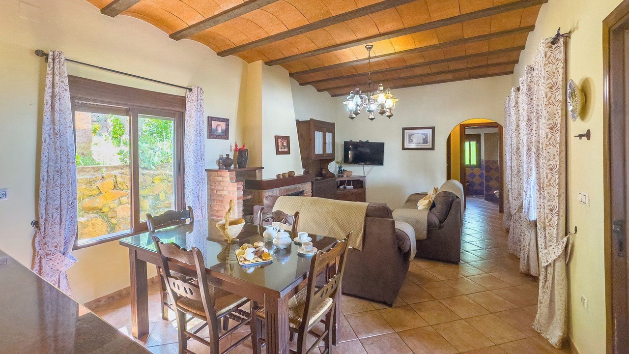 Photo of Livingroom in El Gastor