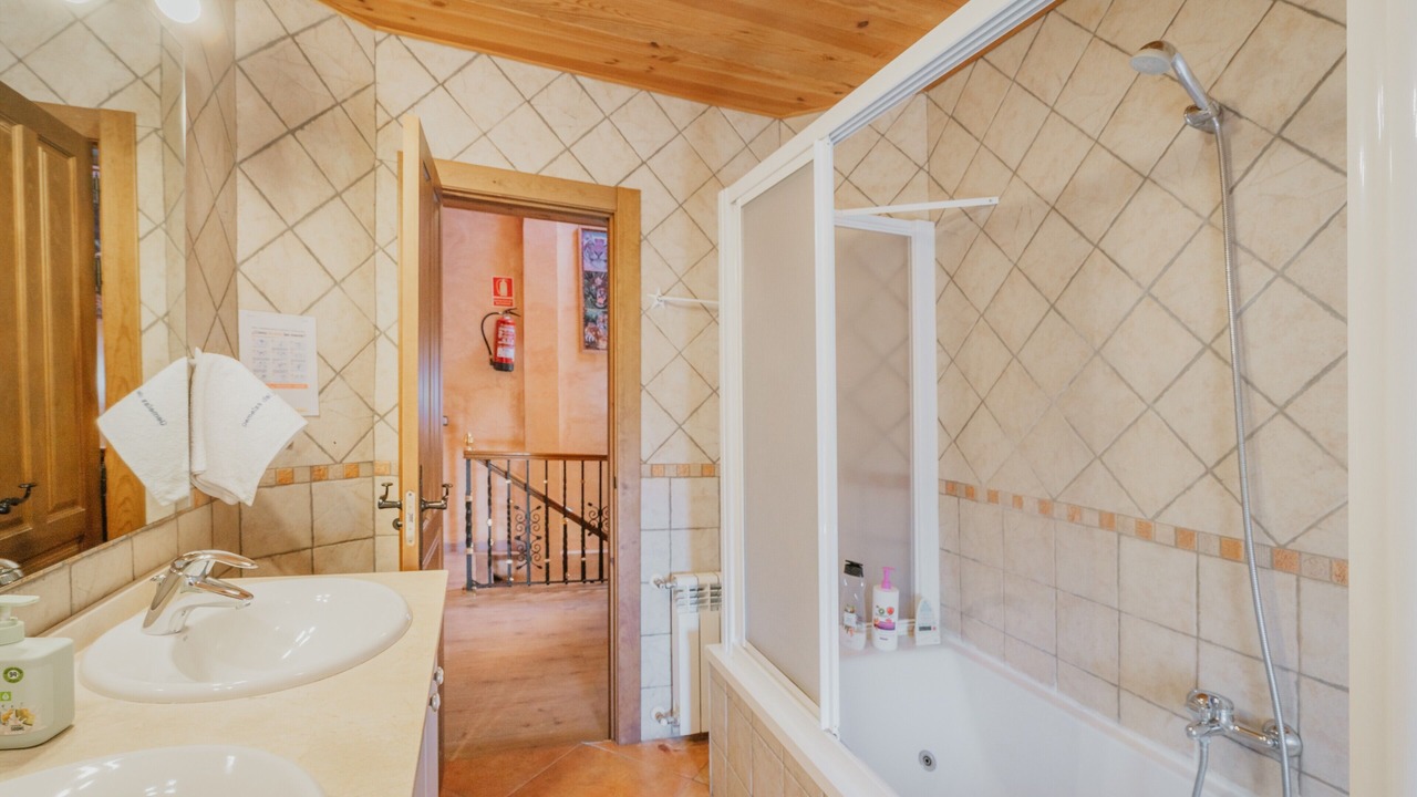 Photo of Bathroom in Castro de Fuentiduena